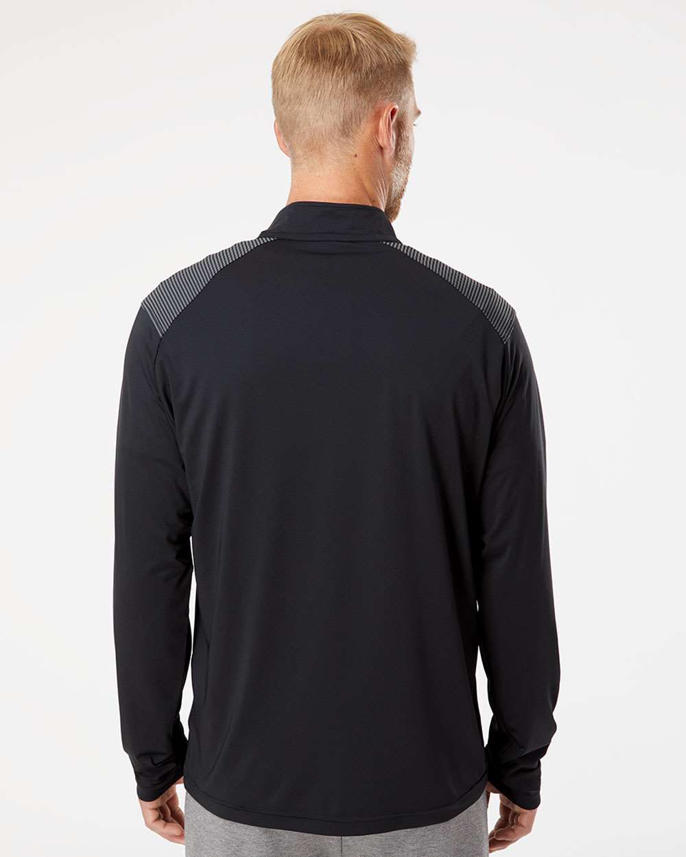 Adidas Men's Ultimate365 Lightweight Shoulder Stripe Quarter-Zip Pullover A520