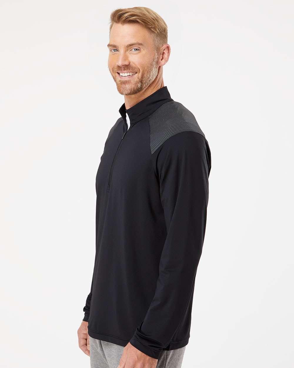 Adidas Men's Ultimate365 Lightweight Shoulder Stripe Quarter-Zip Pullover A520