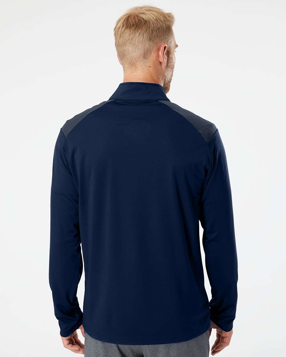 Adidas Men's Ultimate365 Lightweight Shoulder Stripe Quarter-Zip Pullover A520